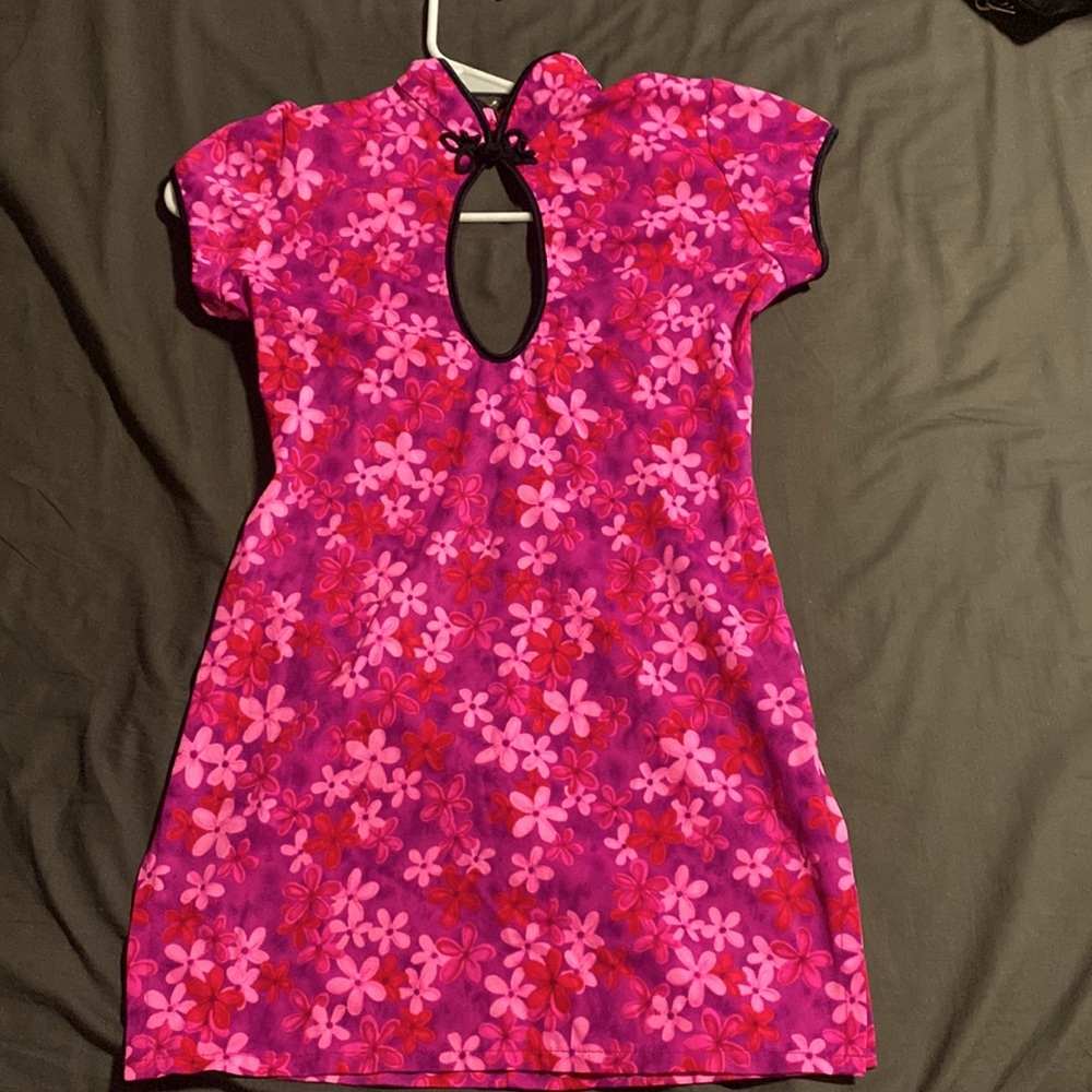 Hotline Floral Top. Sz Med